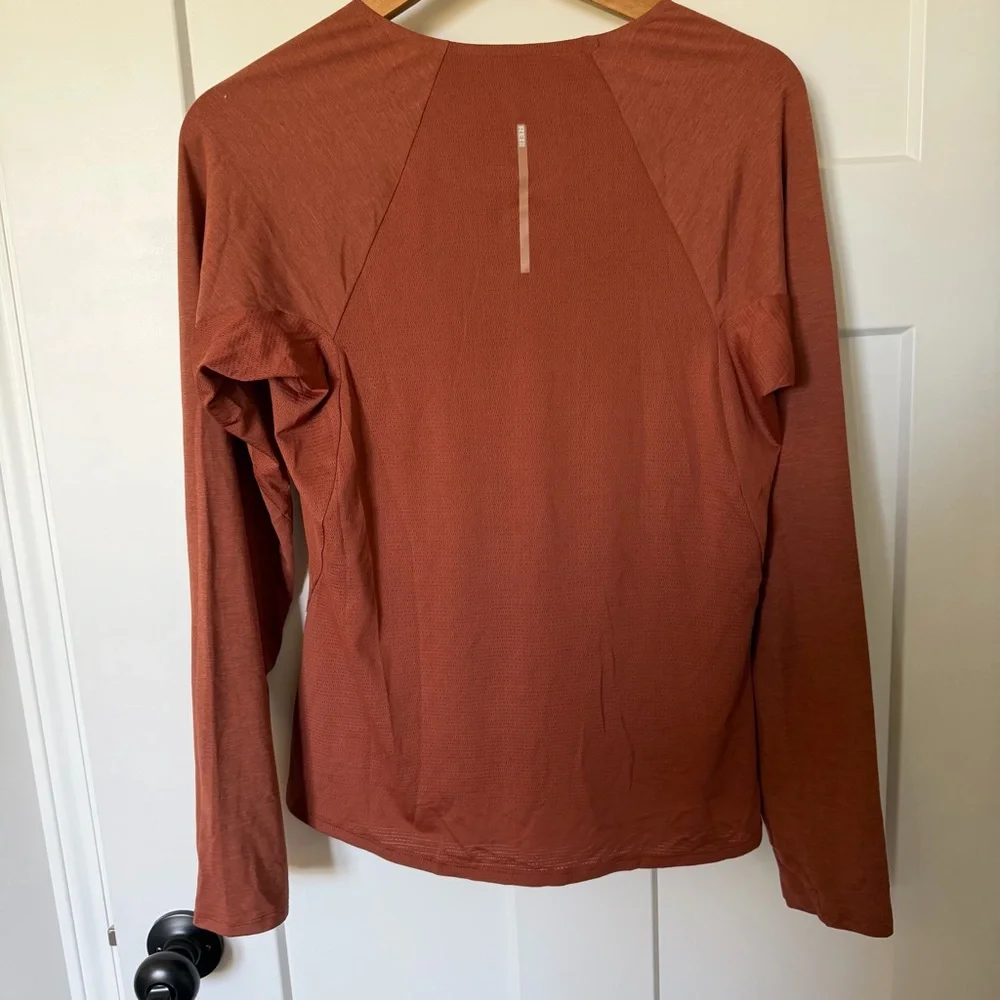REI Womens long sleeve hiking shirt Small NWOT outdoor lightweight breathable - Picture 7 of 8